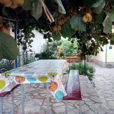 Apartman Vivian Pula Exterior photo