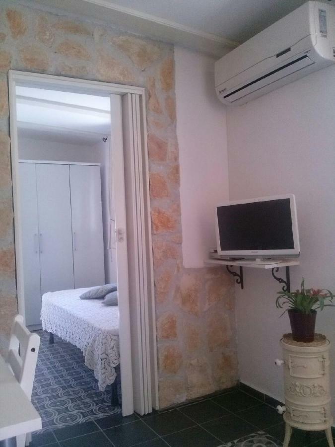 Apartman Vivian Pula Exterior photo