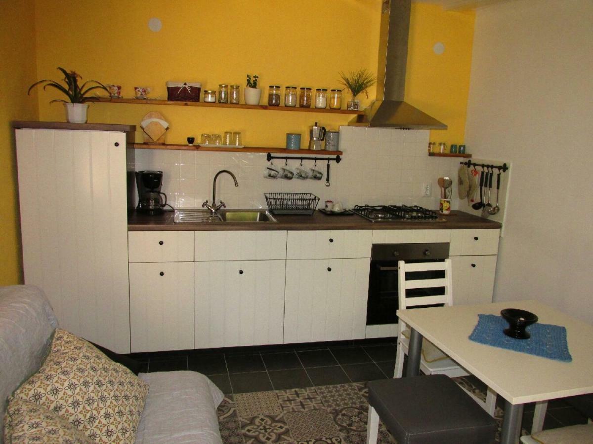 Apartman Vivian Pula Exterior photo