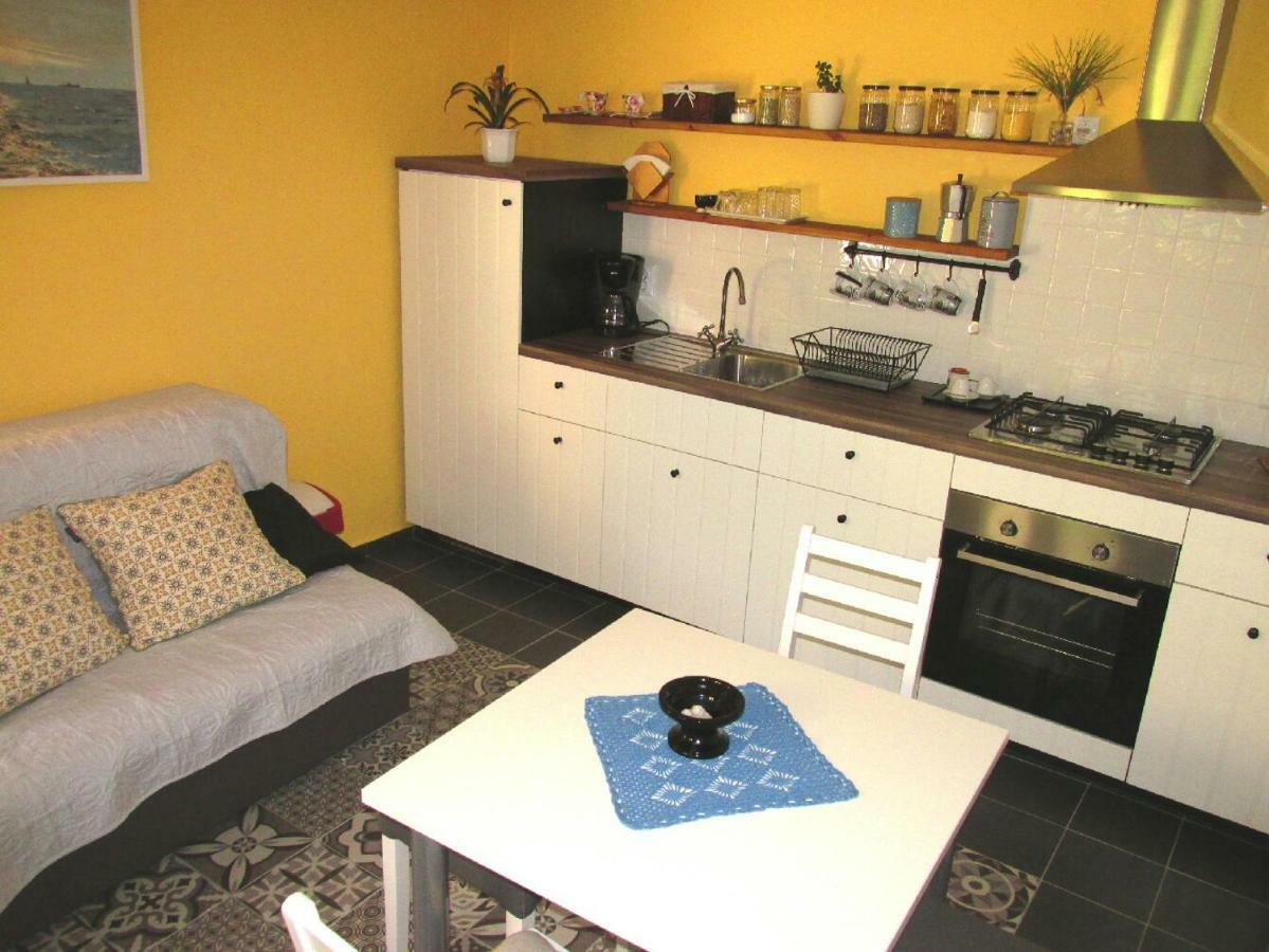Apartman Vivian Pula Exterior photo